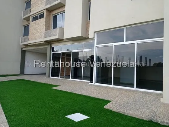 Maribel Morillo Asesor Inmobiliario De Rentahouse Vende Fabuloso Apartamento; Conectado A Planta Electrica; Cercano A Centro Comerciales Y Comercio Variado Del Este De Barquisimeto Lara