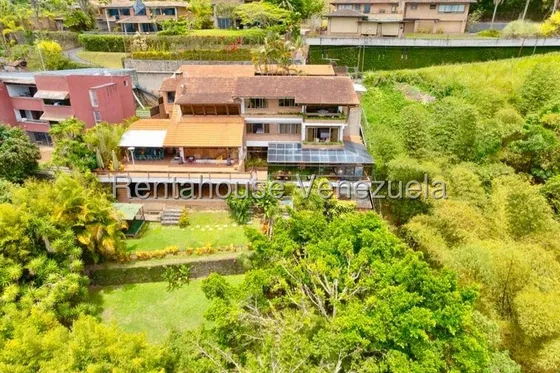 Casa  ( 5 Niveles )  Venta Alto Hatillo Mls - 25-23659