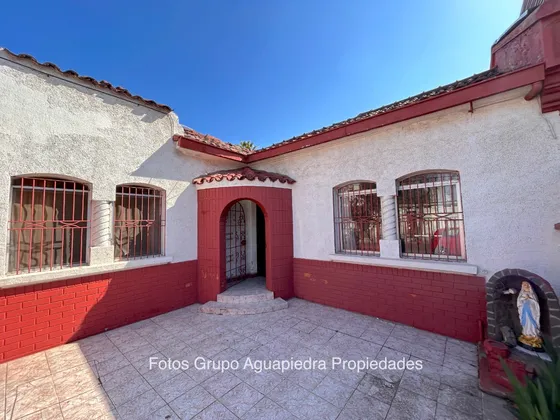Casa Ideal Comercio Con Galpones Y Doble Salida De Vehiculos