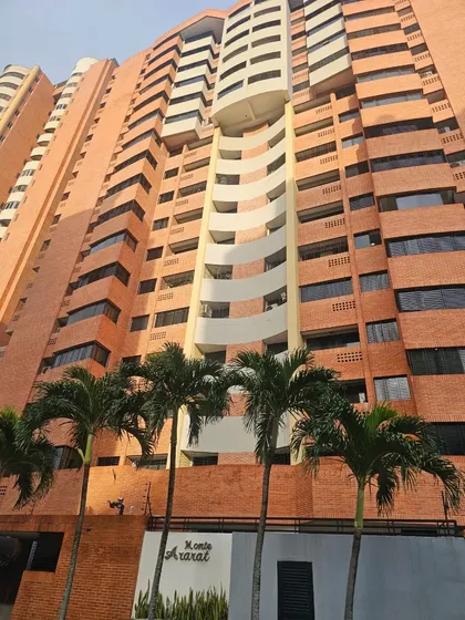 Apartamento En La Trigaleña, Valencia. Res Monte Ararat Suite. Sirisd-113