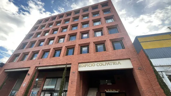 Venta Oficinas Edificio Colpatria P.h.