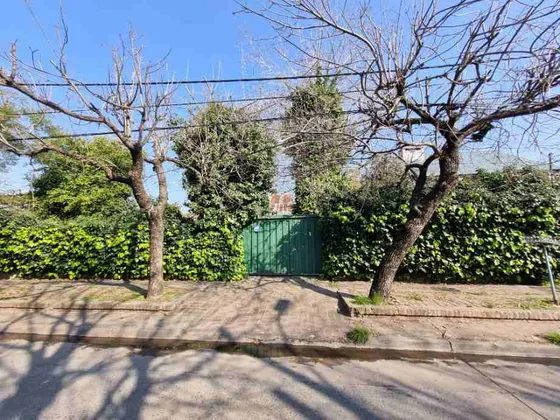 Importante Chalet 4 Amb. Sobre Amplio Lote
