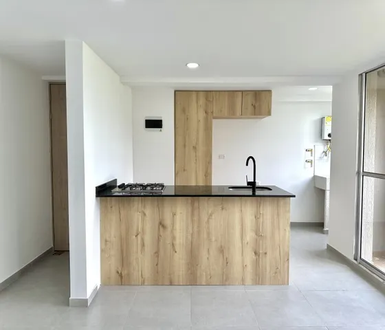 Apartamento En Venta Sector Las Lomitas, Sabaneta- Conjunto Monteflor Acacia