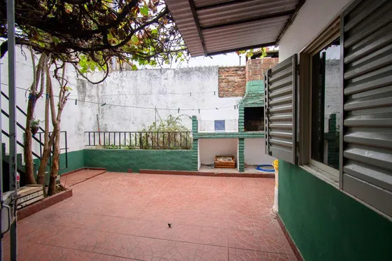 Interno Único 2 Dorm Con Patio - Barrio Roma