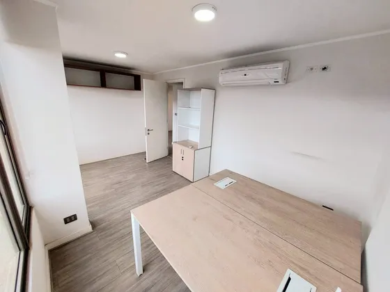 Arriendo Oficina En Maipú 2 Privados 2 Estacionamientos