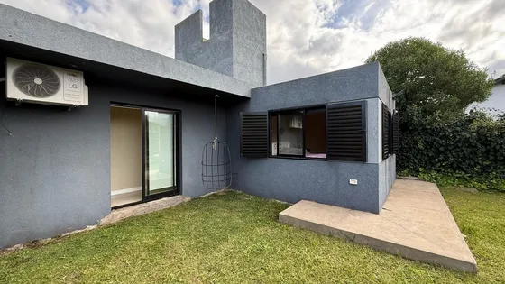 Casa En Venta 3amb. ,pileta ,parrilla Chapadmalal