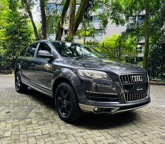 Audi Q7 V6 3.0 Tdi Quattro Attraction