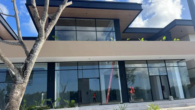 Local En Venta En Plaza Nueva En Punta Cana Downtown, Con Terraza Privada Vista A La Calle