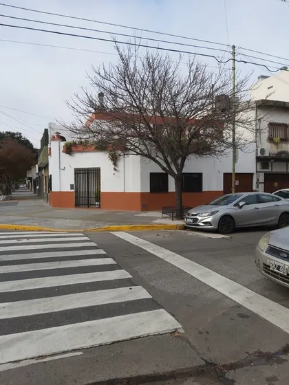 Casa En Venta En Mataderos. Ideal Inversor