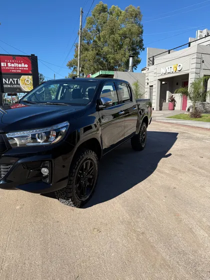 Toyota Hilux 2.8 Cd Srx 177cv 4x4 At