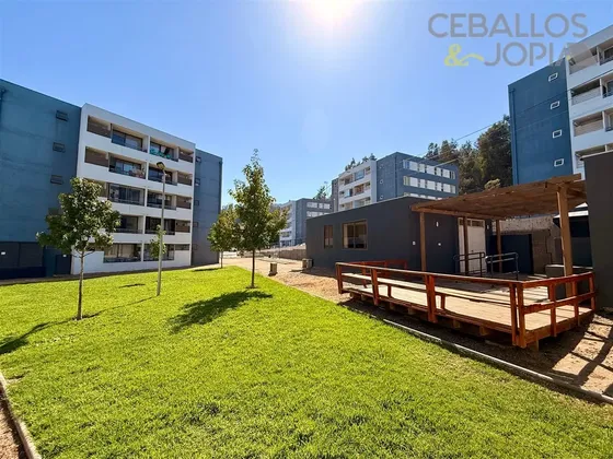 Departamento En Venta De 2 Dorm. En Limache