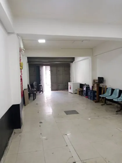 Alquiler/ Local Comercial/ El Cementerio/ Final Av. Roosvelt/ 210m2/ Negociable