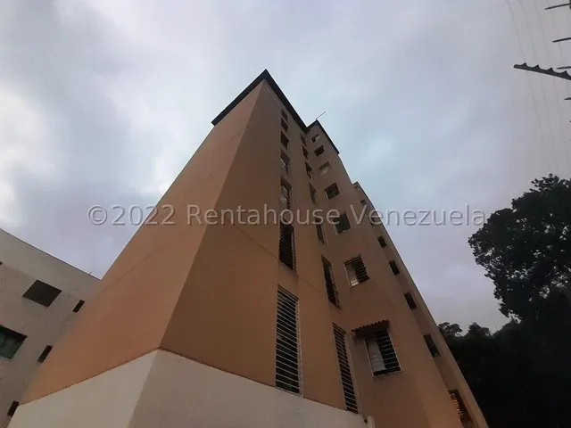 24-15698 Bello Apartamento En Venta San Bernardino (ya)
