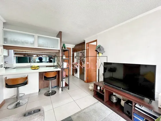 Departamento En Venta De 2 Dorm. En Las Condes