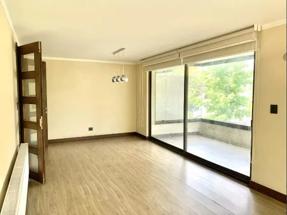 Departamento En Las Condes. 2e. 4d. 3b. Rotonda Atenas