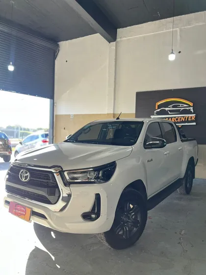 Toyota Hilux Pick-up 2.8 Cd Srv 177cv 4x2 At