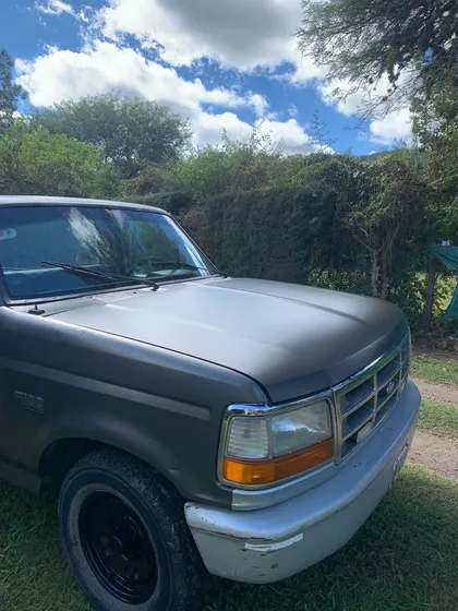 Ford F-100 3.6