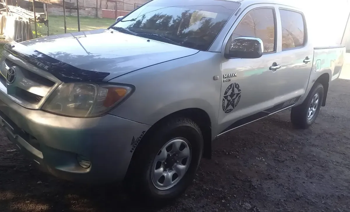 Toyota Hilux Pick-Up 2.5 Dx Cab Doble 4x4 (2009)