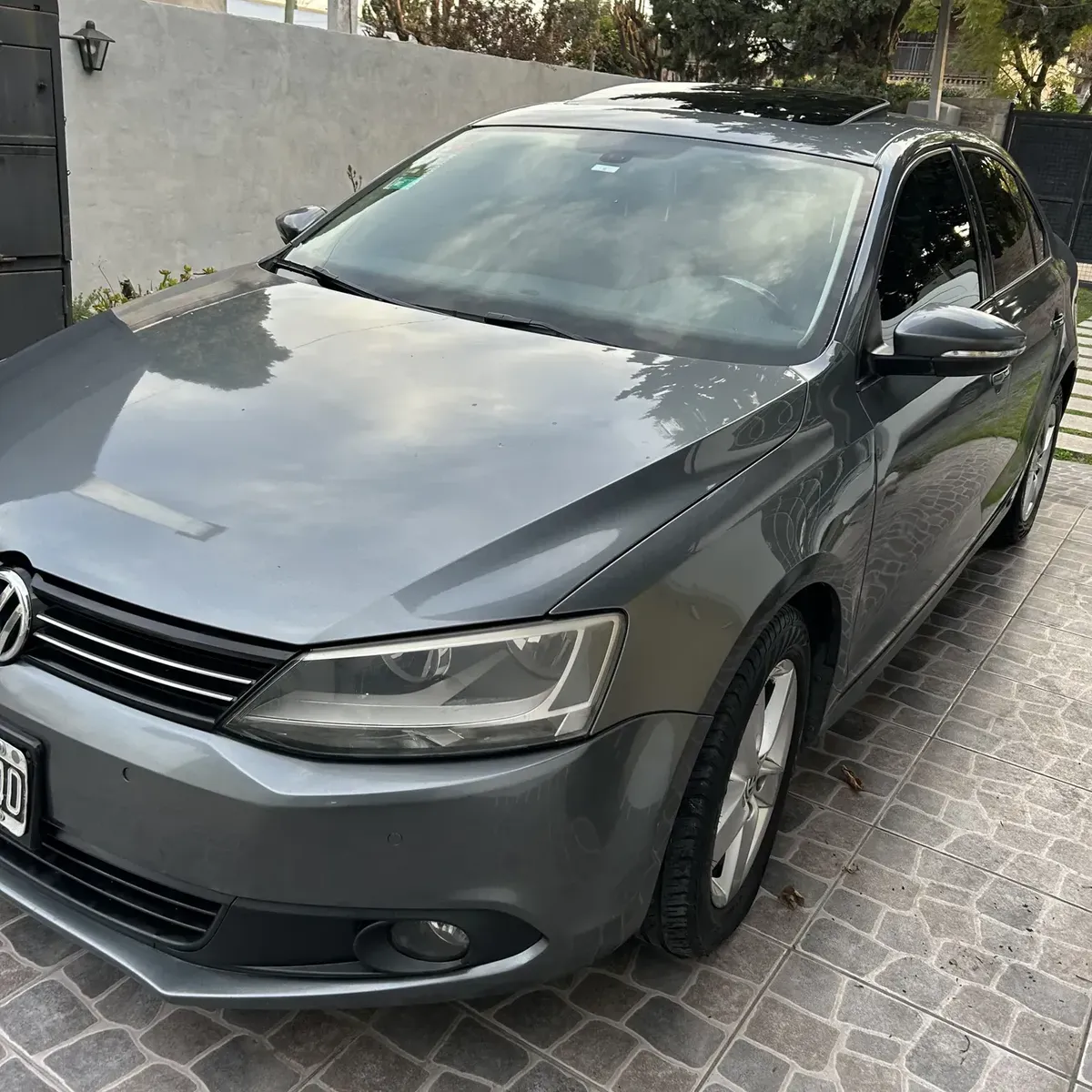 Volkswagen Vento 2.5 Luxury 170 hp