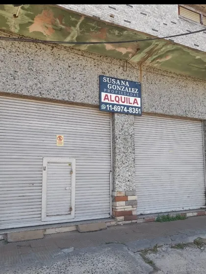 Local   Excelente  Ubicacion