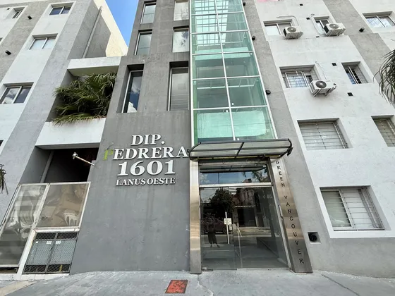 Departamento  En Venta Ubicado En Valentín Alsina, Lanús, G.b.a. Zona Sur
