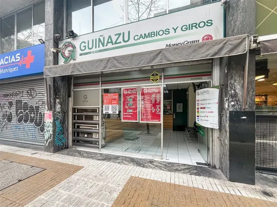 Metro Plaza De Armas, 50 M2. Un Baño. Sin Gastos Comunes.