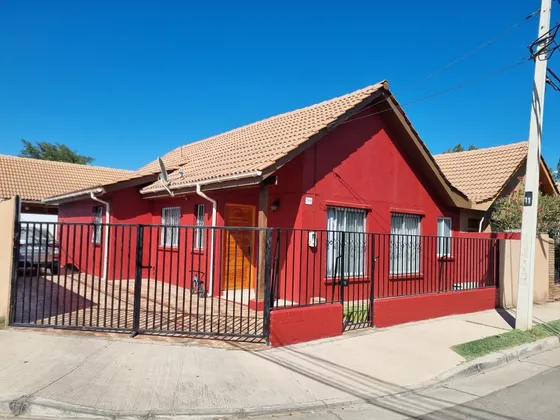 Casa 3 Dormitorios, 2 Baños