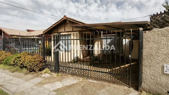 Casa En Venta De 4 Dorm 2 Baños, En Puente Alto