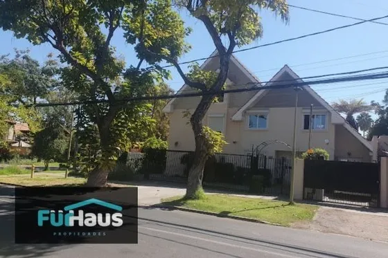Preciosa Casa En Excelente Estado