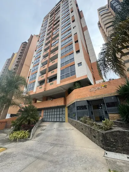 Ad, Apartamento En Alquiler Amoblado Urb. La Trigaleña, Edificio. Aspen
