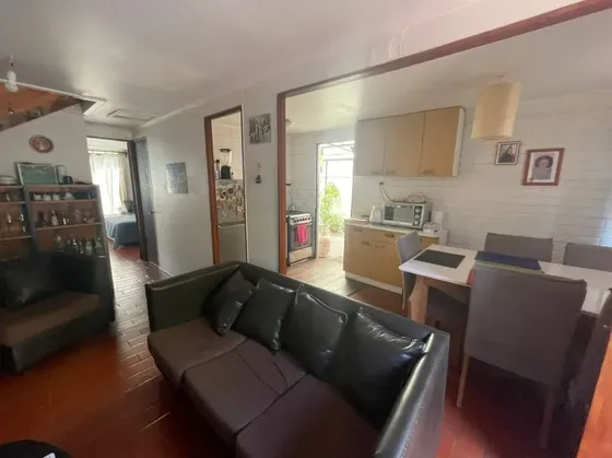 Casa En Excelente Estado En Barrio Tranquilo/ Ofertas