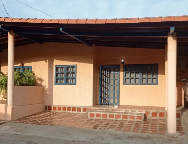 Casa En Venta En El Portal De Los Robles Isla De Margarita