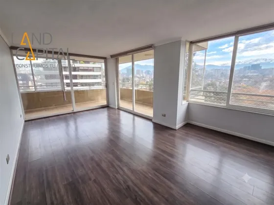 Departamento En Venta De 3 Dorm. + Servicios, Las Condes