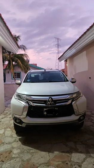Mitsubishi Montero Sport 3.0 Advance 4x4