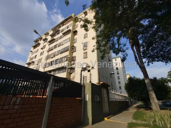 Apartamento En Venta Urb. Base Aragua Piso Bajo  25-23980 Df