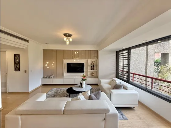 Vendo Apartamento 150m2 Colinas De Valle Arriba 5794
