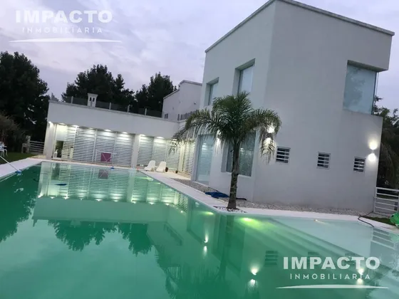 En  Venta Casa En Club De Campo Las Cañuelas