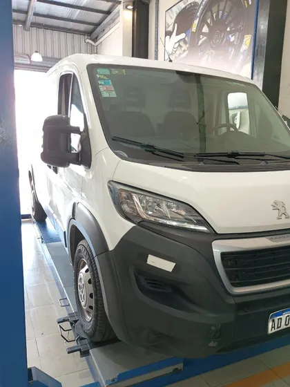 Peugeot Boxer 2.2 Hdi 435m Premium