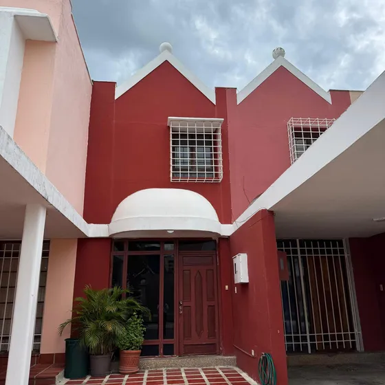 Venta Townhouse La Caleta Lechería