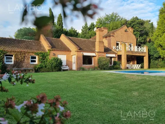 Alquiler Anual Con Muebles Casa Pilar Martindale  C.c.