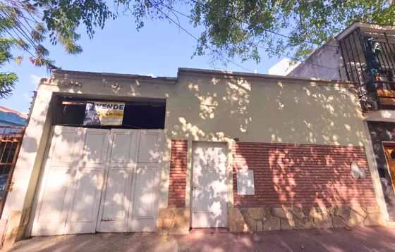 Venta Casa 2 Dormitorios Mendoza Con Cochera