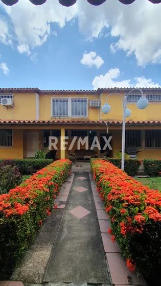 Se Vende Townhouse En Las Brisas Del Aeropuerto, Maturin