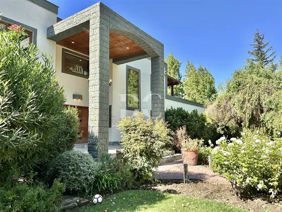 Casa En Venta De 4dorm En Suite Condominio Chicureo Poniente
