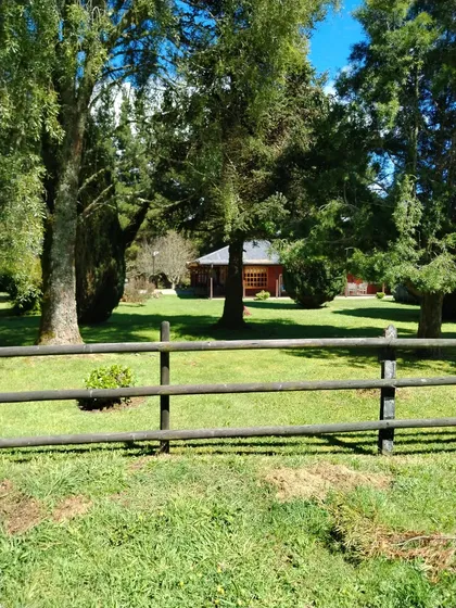 Casa Con Hermoso Parque Y Quincho - Comuna De Los Lagos