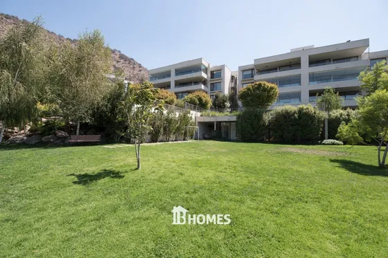 Departamento Con Jardin Propio Y Terraza En  Condominio