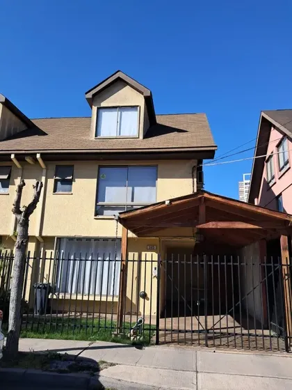 En Venta Hermosa Casa En Maipú - El Rosal