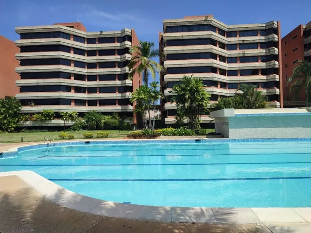 Apartament De 352 Mts2 Las Canoas Lechería Jr
