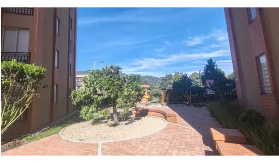 Apartamento En Venta Conjunto Arboleda Madrid 