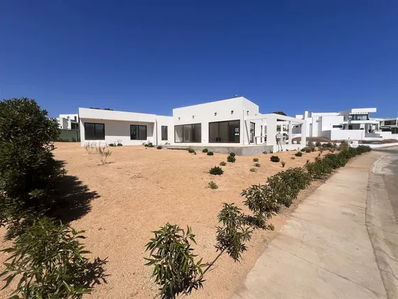 Casa En Venta De 4 Dorm. En Puchuncaví