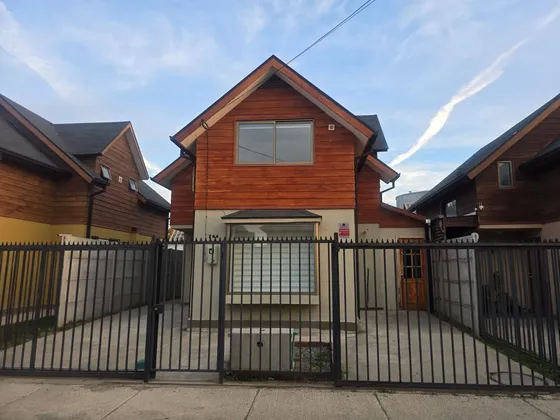 Se Arrienda Hermosa Y Cómoda Casa En Huertos De Linares